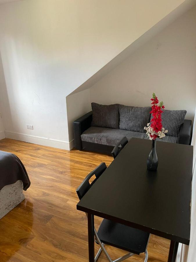 Sw16 Norbury Guesthouse Londres Extérieur photo