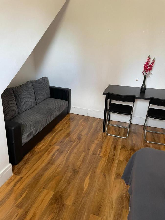 Sw16 Norbury Guesthouse Londres Extérieur photo
